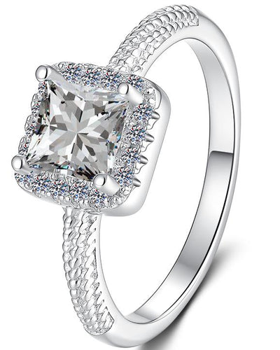 Silver moissanite ring