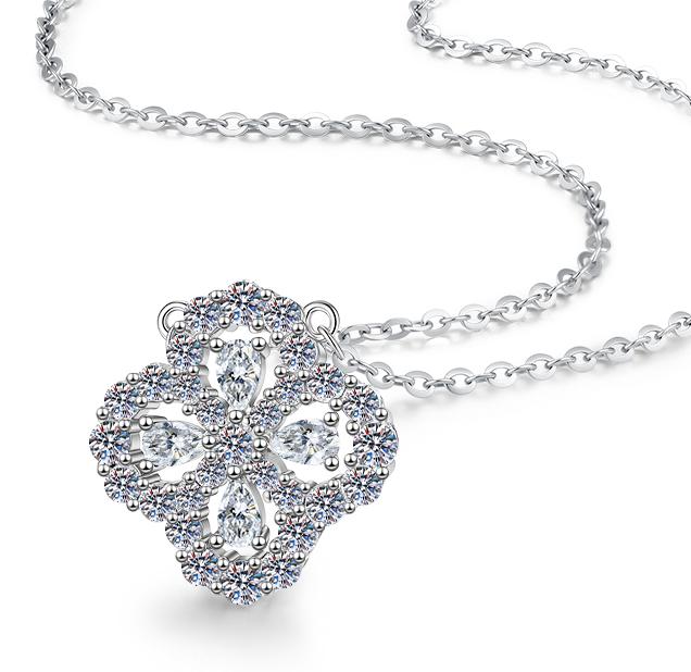 925 Sterling Silver Moissanite Openwork Clover Pendant