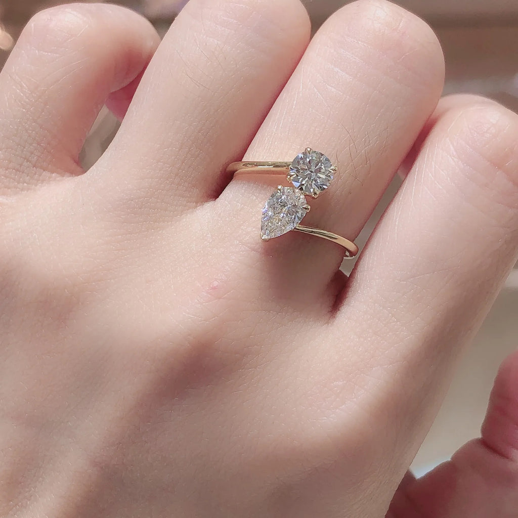 Round Cut VVS Lab Diamond Ring, 18K Gold, IGI Certified