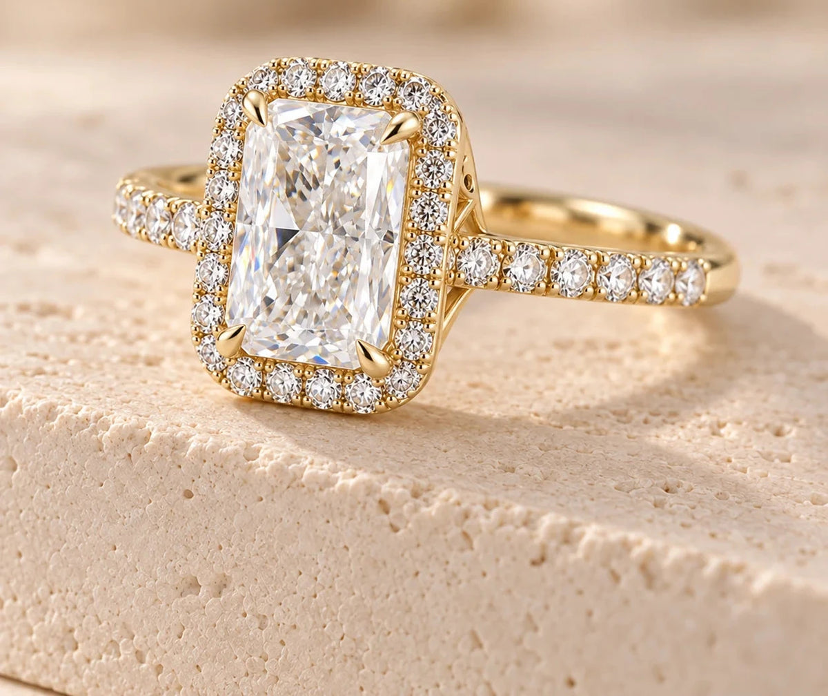 High Quality Cushion Cut Lab Diamond Ring, 18K Gold, IGI Certified