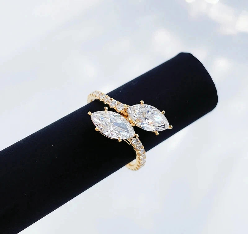 Marquise Cut VVS Lab Diamond Ring, 2.1ct, 18K Gold, IGI Certified