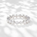 Elegant Design Lab Diamond Ring, 18K Gold, IGI Certified