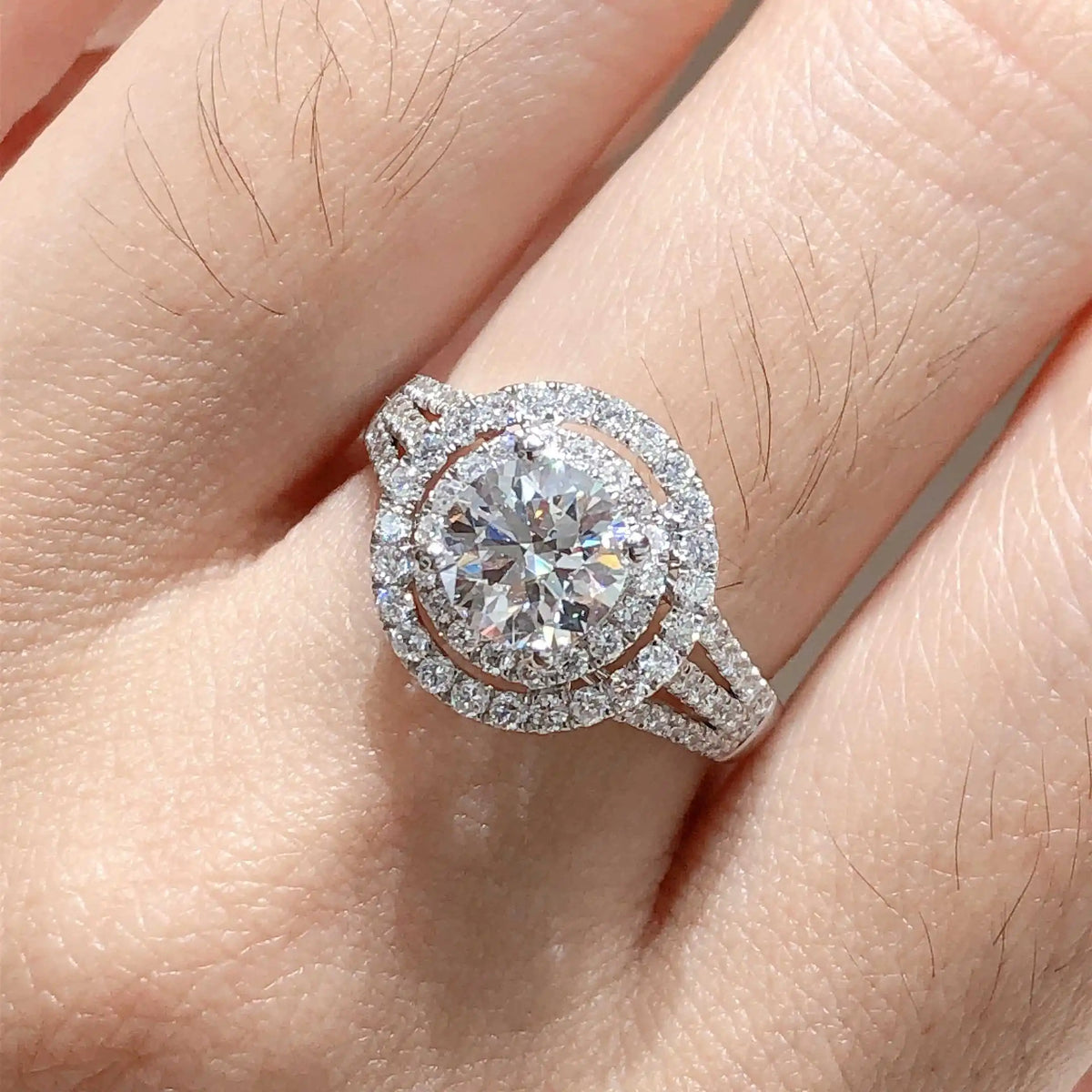 1.6ct Round VVS Lab Diamond Ring, 18K Gold, IGI Certified