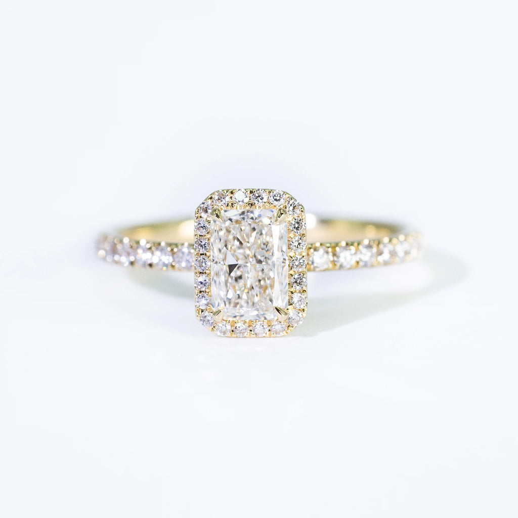 High Quality Cushion Cut Lab Diamond Ring, 18K Gold, IGI Certified