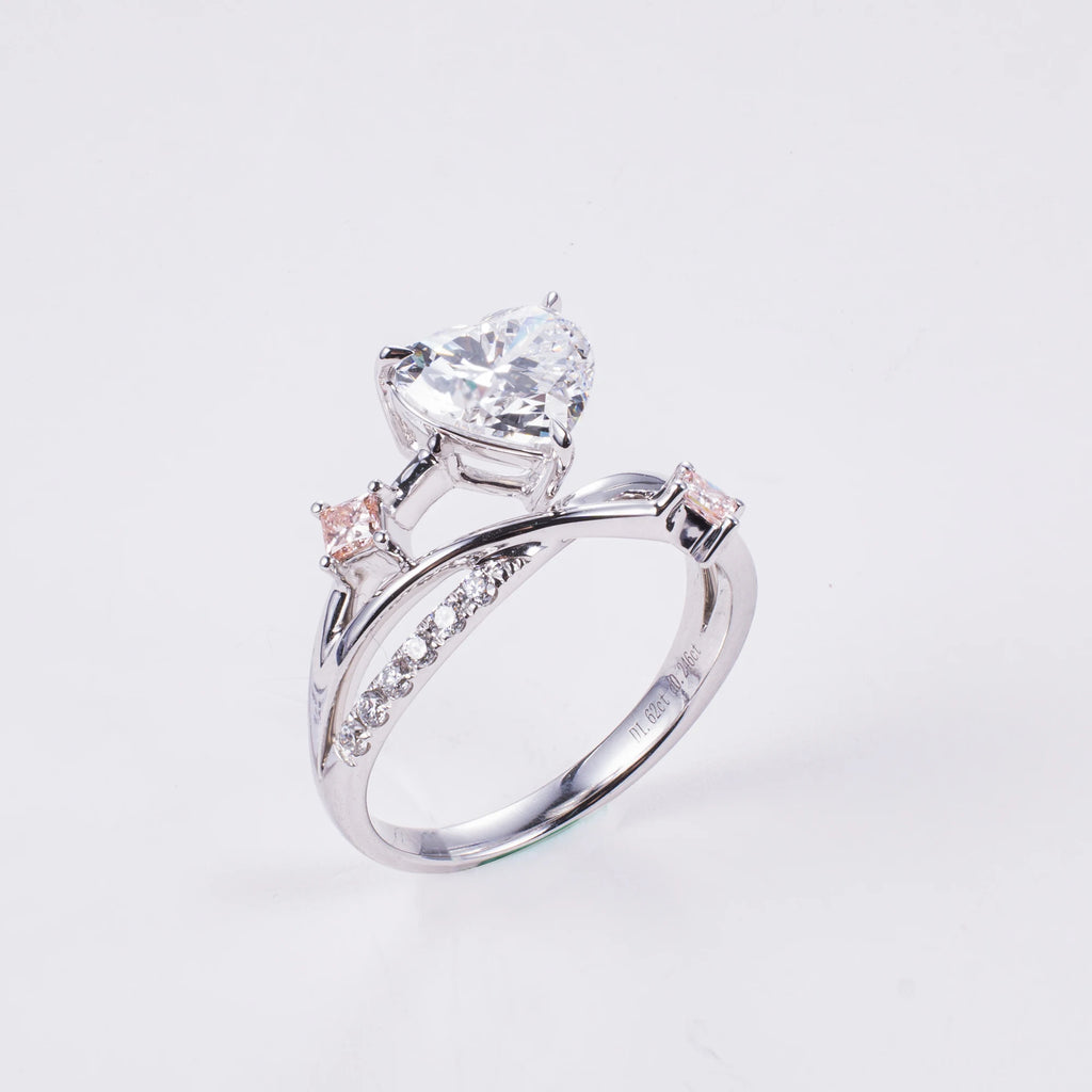 Elegant Heart VVS Lab Diamond Ring, 18K Gold, IGI Certified