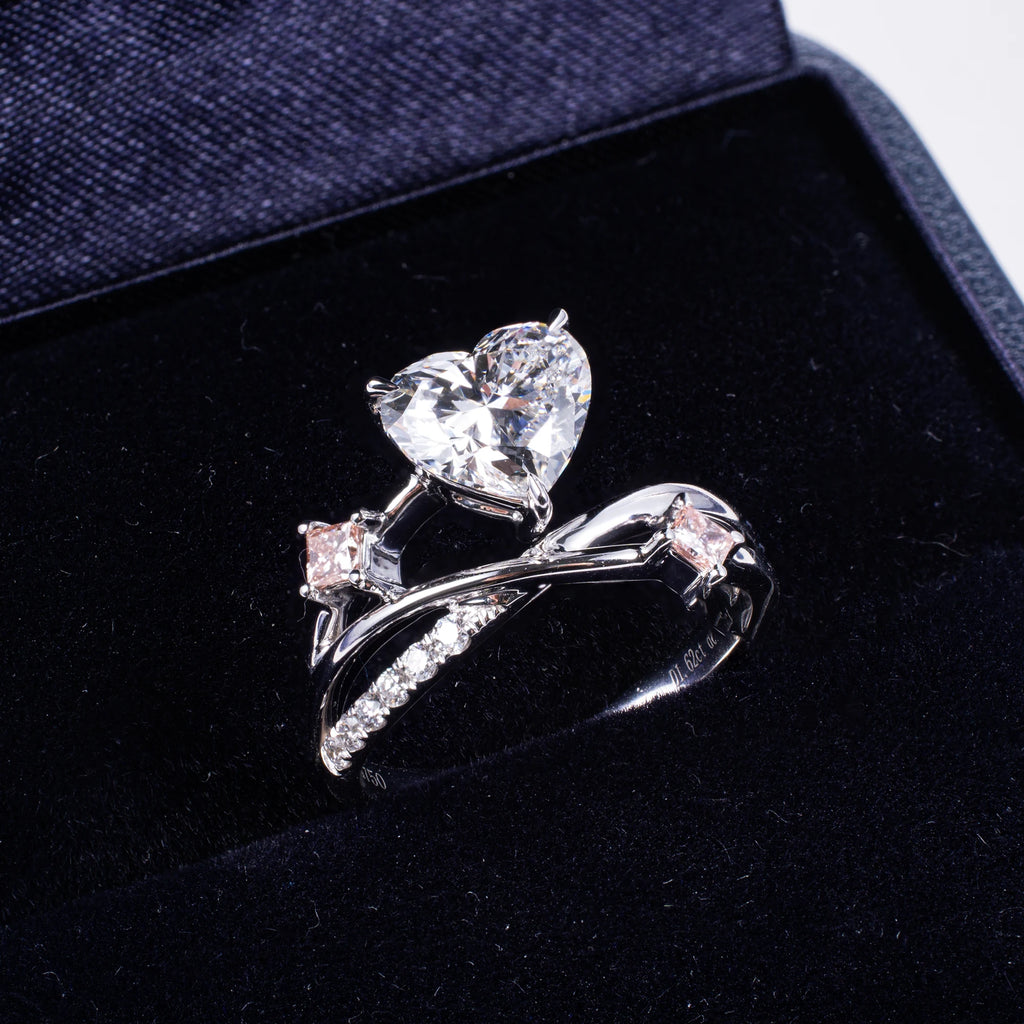 Elegant Heart VVS Lab Diamond Ring, 18K Gold, IGI Certified