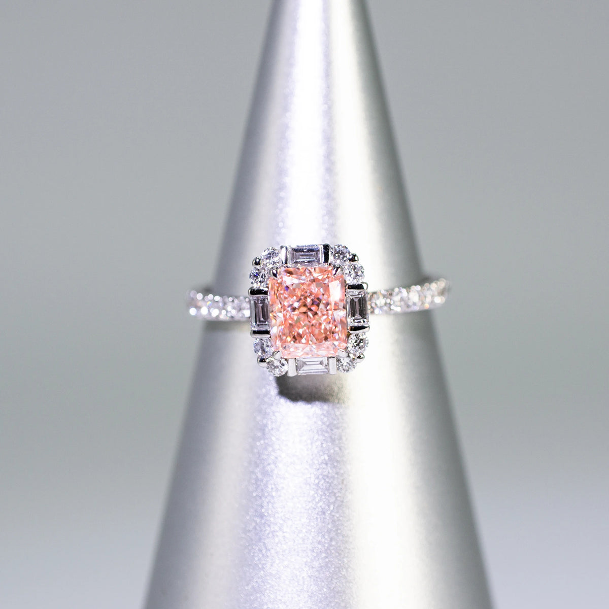 1.84ct Cushion Cut Lab Diamond Ring, 18K Gold, IGI Certified