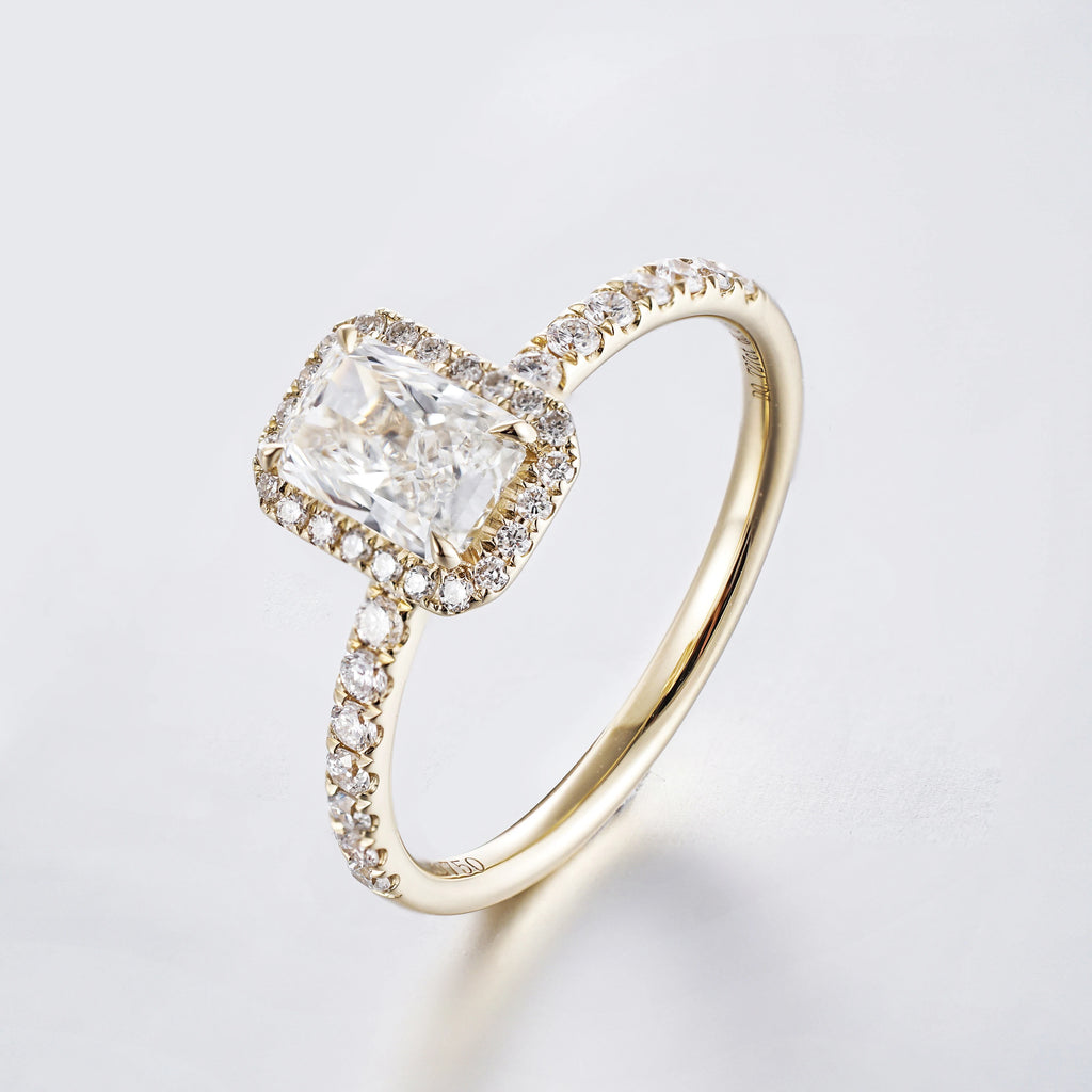 High Quality Cushion Cut Lab Diamond Ring, 18K Gold, IGI Certified