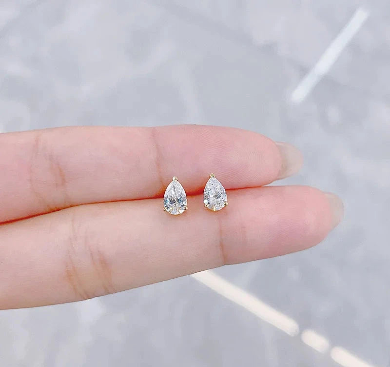 1ct Pear Cut Lab Grown Diamond Stud Earrings, 18K Gold