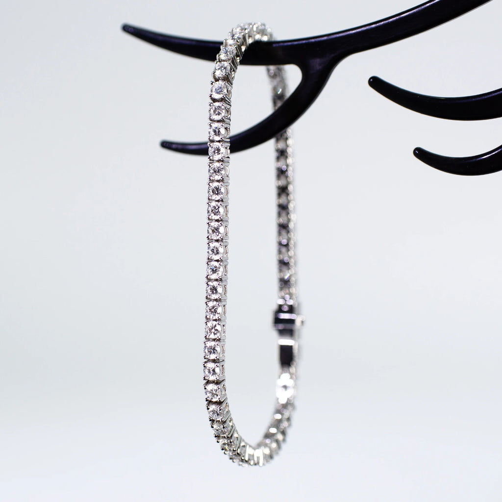 18K Gold Fine Chain Tennis Bracelet with Lab Diamonds