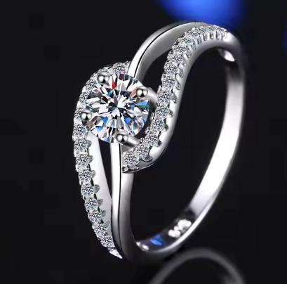 Oval Solitaire Split Shank Moissanite Ring in 925 Sterling Silver