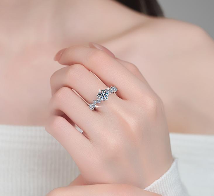 Round Solitaire Bridal Ring Set Moissanite Ring in 925 Sterling Silver