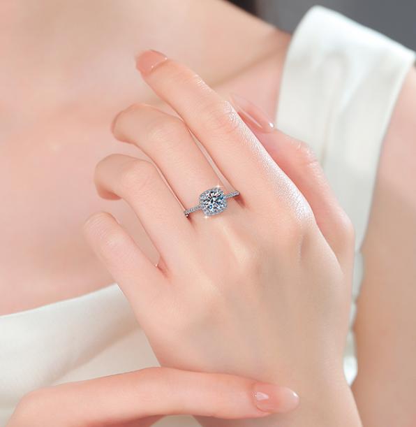 Round Stone Square Halo Moissanite Ring in 925 Sterling Silver
