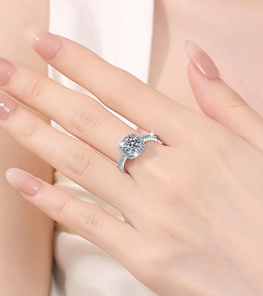 Round Twist Halo Moissanite Ring in 925 Sterling Silver
