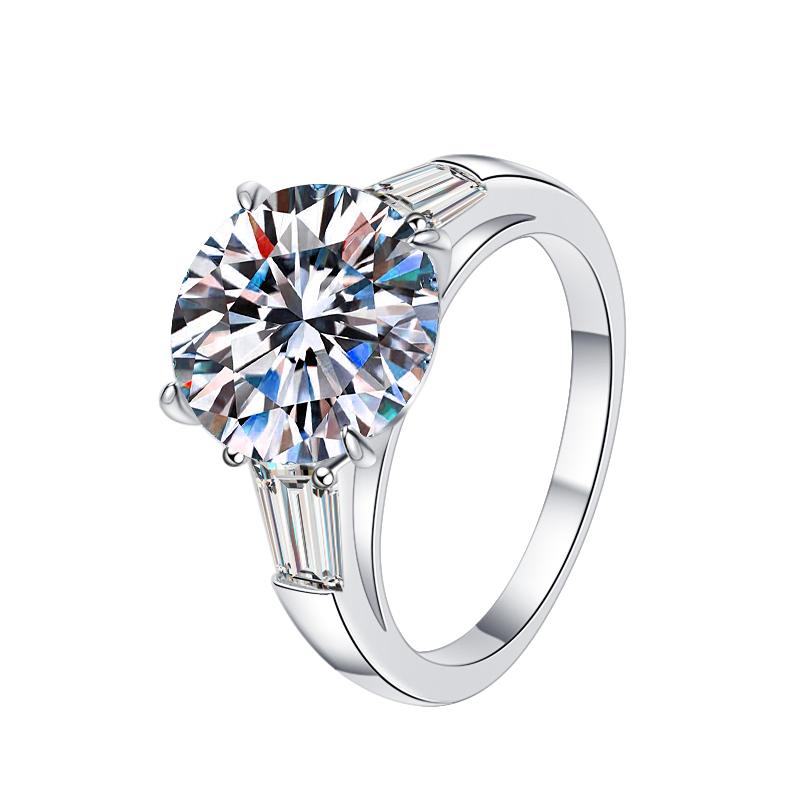 Round Solitaire Baguette Shoulder Moissanite Ring in 925 Silver