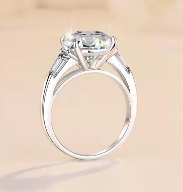 Round Solitaire Baguette Shoulder Moissanite Ring in 925 Silver