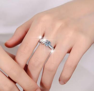 Round Crossover Solitaire Moissanite Ring in 925 Sterling Silver