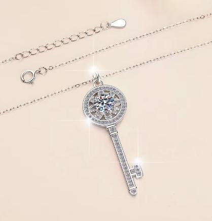 925 Sterling Silver Moissanite Round Key Pendant