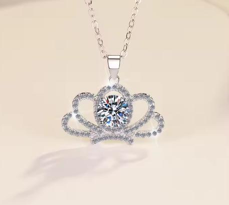 925 Sterling Silver Moissanite Three-Petal Flower Pendant