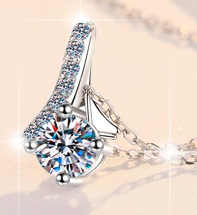 925 Sterling Silver Moissanite Geometric Pavé Pendant