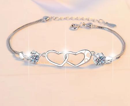 Sterling Silver Moissanite Heart and Flower Link Bracelet, detail view 1