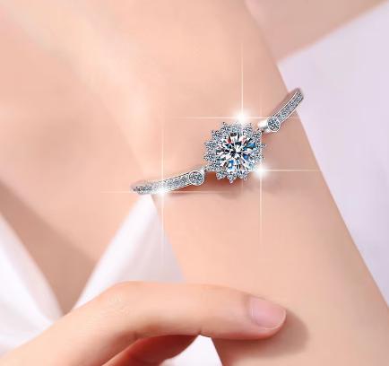 Sterling Silver Moissanite Oval Woven Link Bracelet, detail view 5