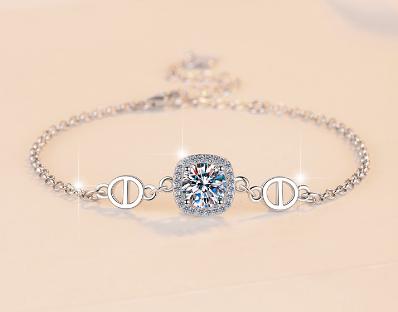Sterling Silver Moissanite Round Solitaire Link Bracelet, detail view 1