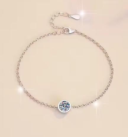 Sterling Silver Moissanite Round Bezel Solitaire Bracelet, detail view 2