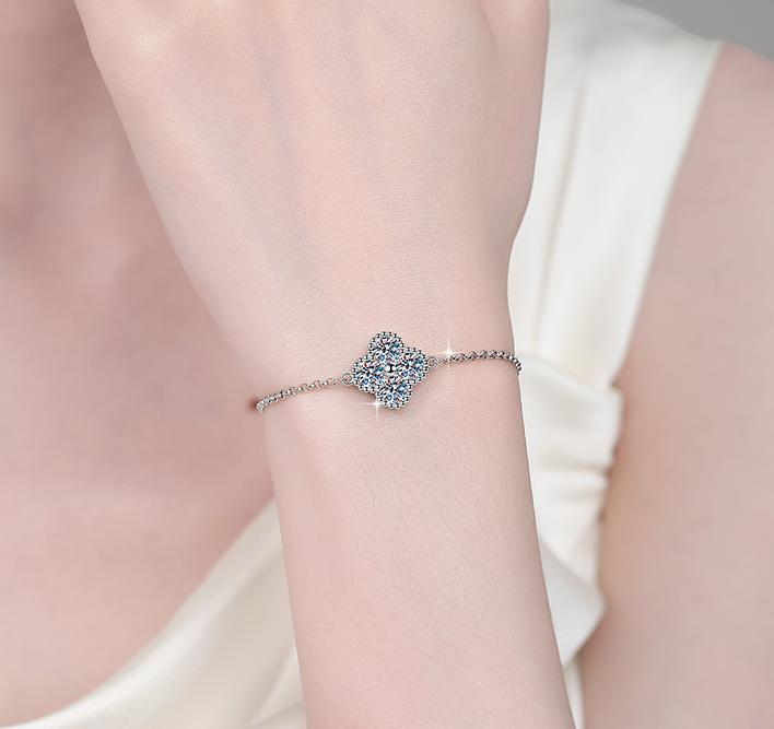 Sterling Silver Moissanite Clover Cluster Bracelet, detail view 4