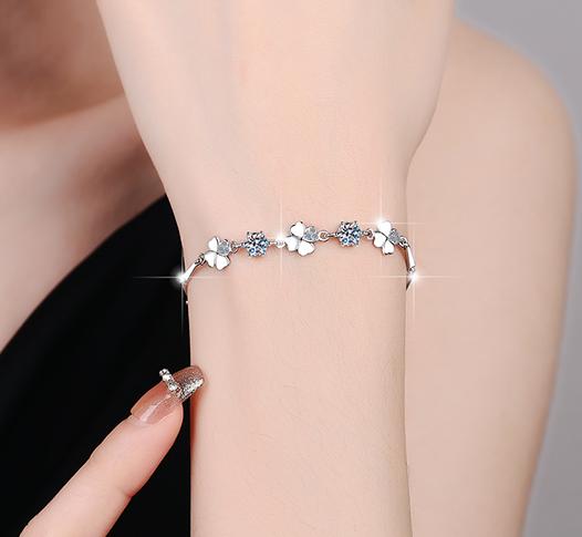 Sterling Silver Moissanite Twin Flower Marquise Link Bracelet, detail view 3