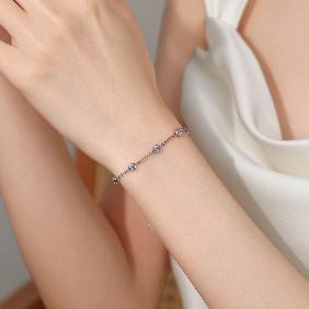 Sterling Silver Moissanite Round Stone Chain Bracelet, detail view 3